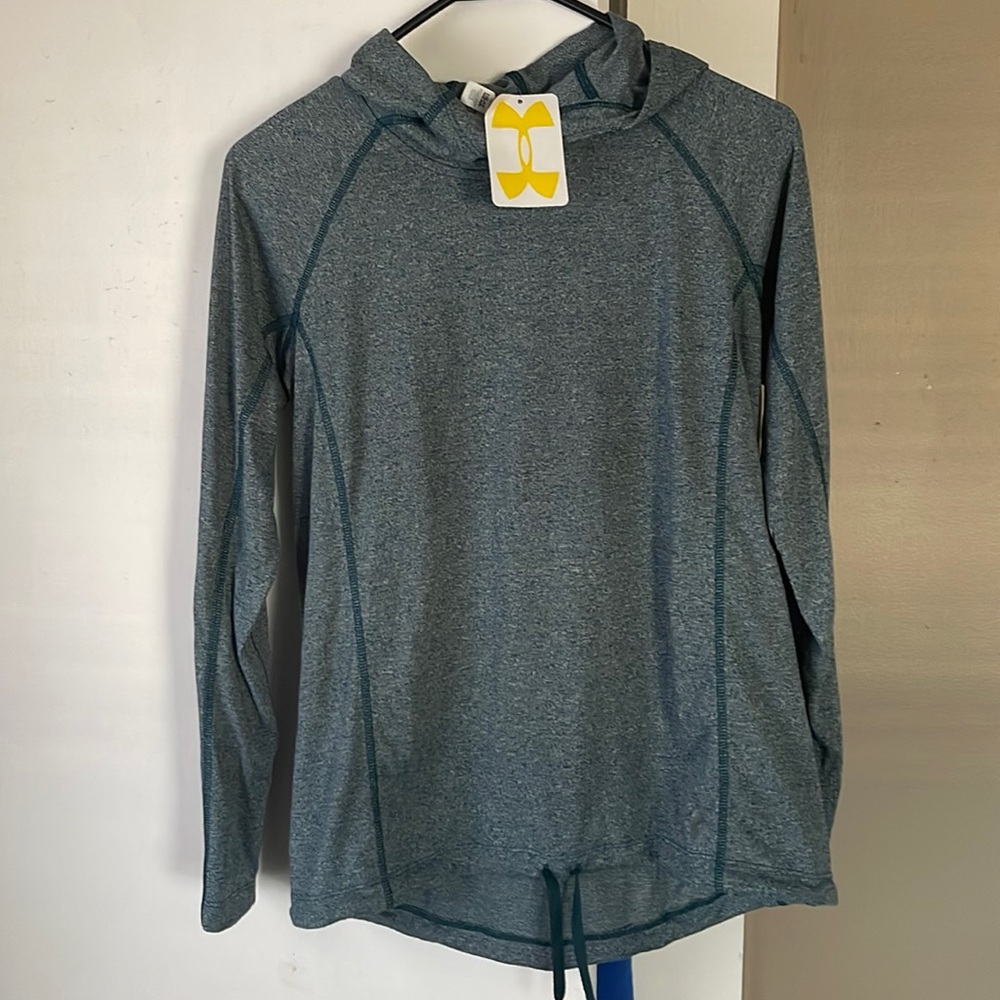 Under Armour long sleeve light sweater